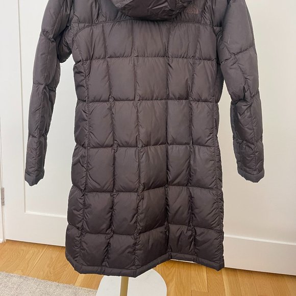 The North Face Jacket, Chocolate Brown Puffer, 600 Goose Down Long Coat, Small - Picture 6 of 9